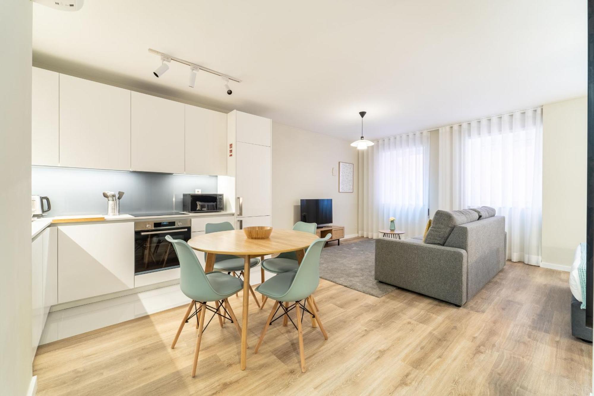 On The Square Studio - City Center By House And People Braga Extérieur photo